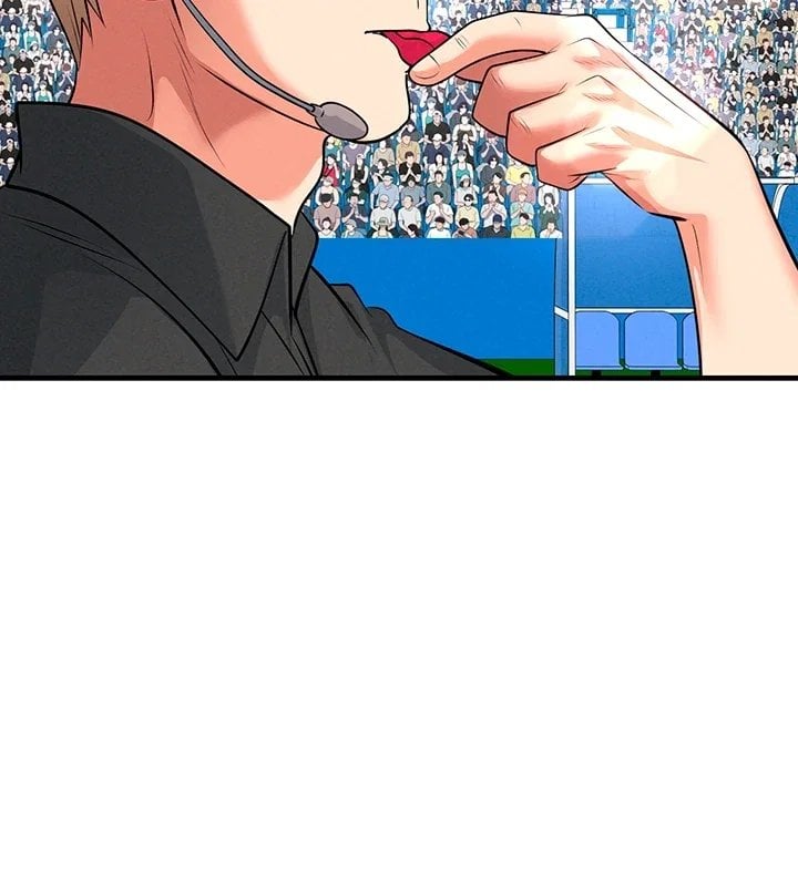 The Hottie’s Good at Football Raw Chapter 89 - Page 60